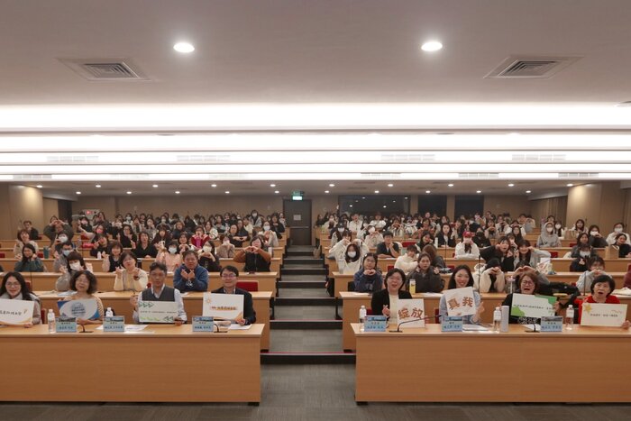 楊元寧與長庚科大師生大合照