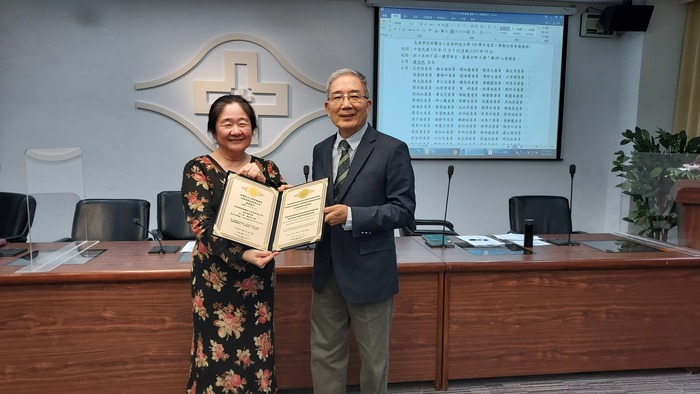 幼兒保育系葛婷系主任受證