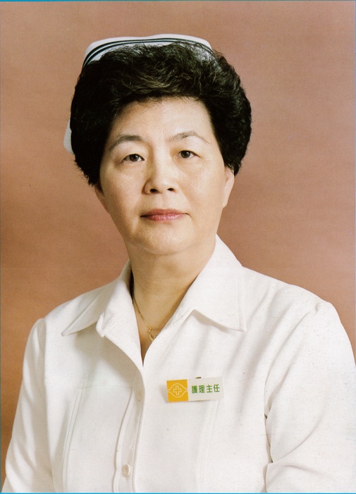 第1任廖張京棣校長