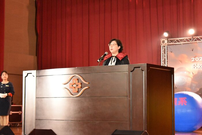 長庚科大范君瑜校長出席林口校區新生典禮，期勉同學築夢踏實(另開新視窗/jpg檔)圖片