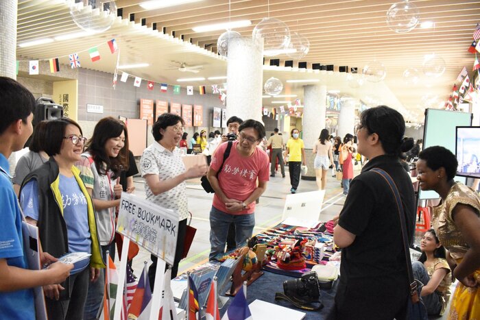 【經濟日報】結合新住民異國文化 長庚科大36年校慶熱鬧登場系列照片二
